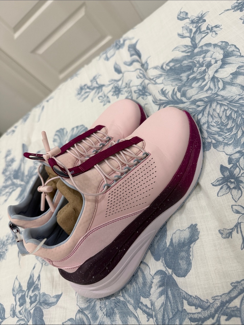 Women’s Pink Platform Sneakers with Burgundy Trim